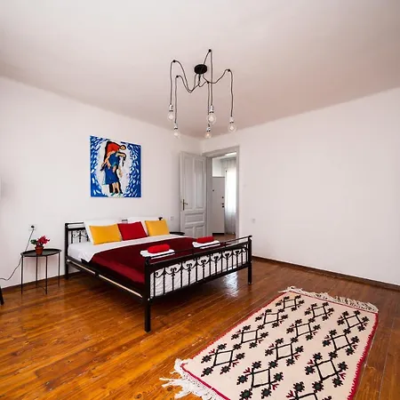 Apartament Authentic Design 2bdr Apartment in old town Sarajewo