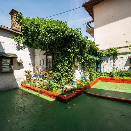 Authentic Design 2bdr Apartment in old town Apartman