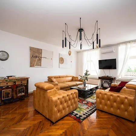 Authentic Design 2bdr Apartment in old town Apartman Sarajevo