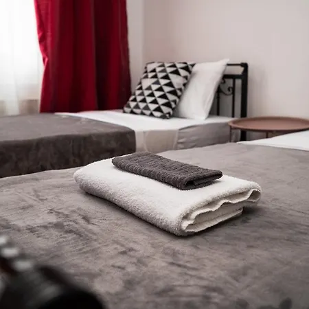 Authentic Design 2bdr Apartment in old town * سراييفو