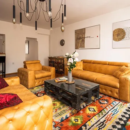Authentic Design 2bdr Apartment in old town Sarajevo